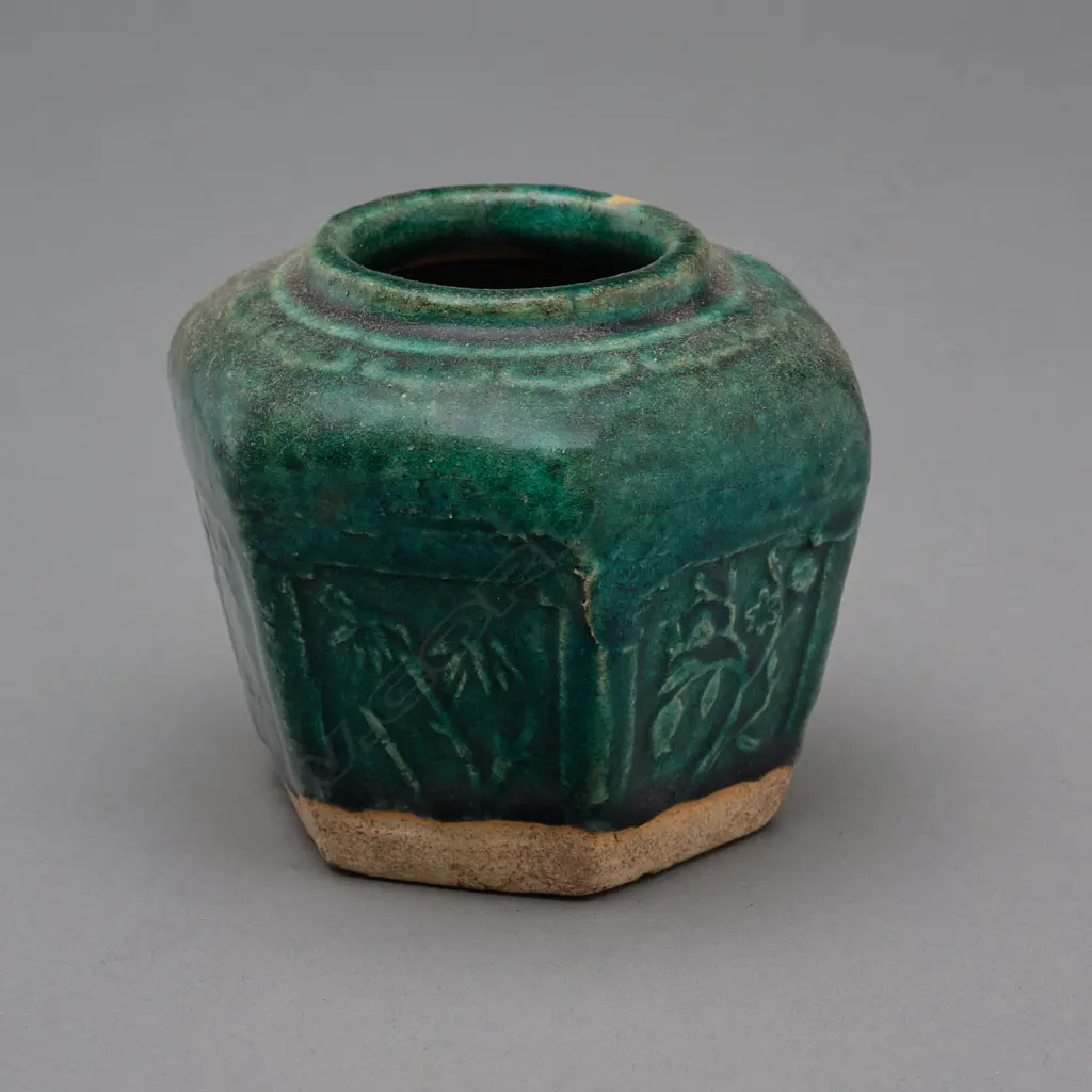 Chinese stoneware jar, Image 1++